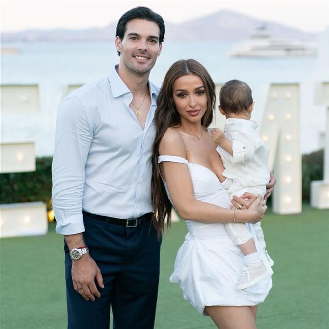 Η Ελένη Φουρέιρα για τη γνωριμία της με τον Αλμπέρτο Μποτία: "Με είδε στη σκηνή και μόλις επέστρεψα στο καμαρίνι μου είχε στείλει μήνυμα"