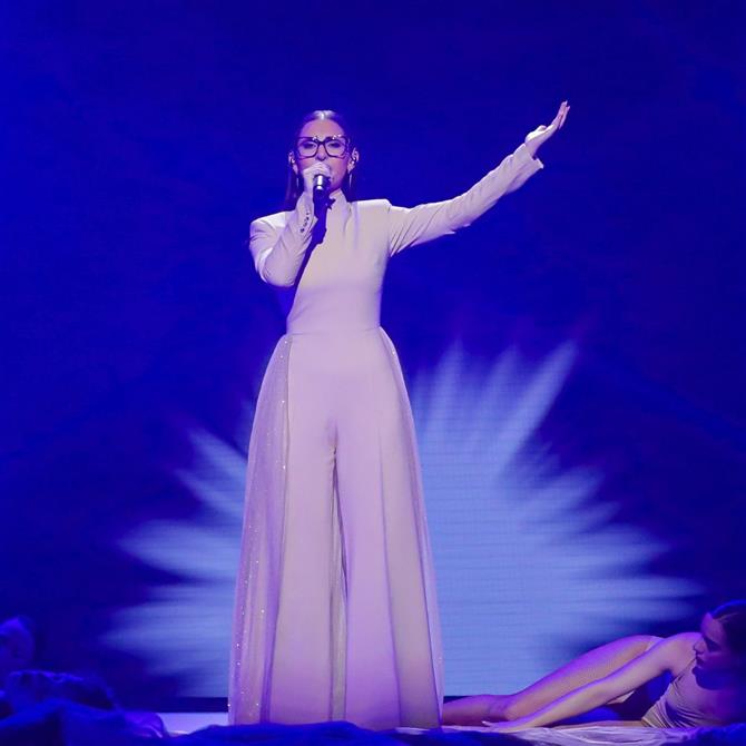 Klavdia: Η αποκάλυψη για την Eurovision, ο λόγος που φοράει πάντα γυαλιά & η αντίδραση του Γρηγόρη Αρναούτογλου όταν την είδε χωρίς αυτά