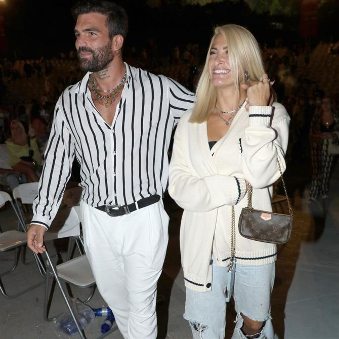 Δημήτρης Αλεξάνδρου: Η αινιγματική ανάρτηση μετά τη συνέντευξη της Ιωάννας Τούνη και την αναφορά στον χωρισμό τους - “Μην ρίχνετε μόνο ευθύνες”