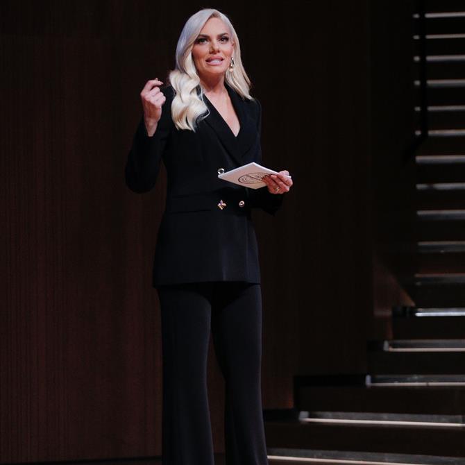 Ιωάννα Μαλέσκου: Η κόρη της έγινε 2 ετών! Οι φωτογραφίες από το πάρτι γενεθλίων και η εντυπωσιακή τούρτα