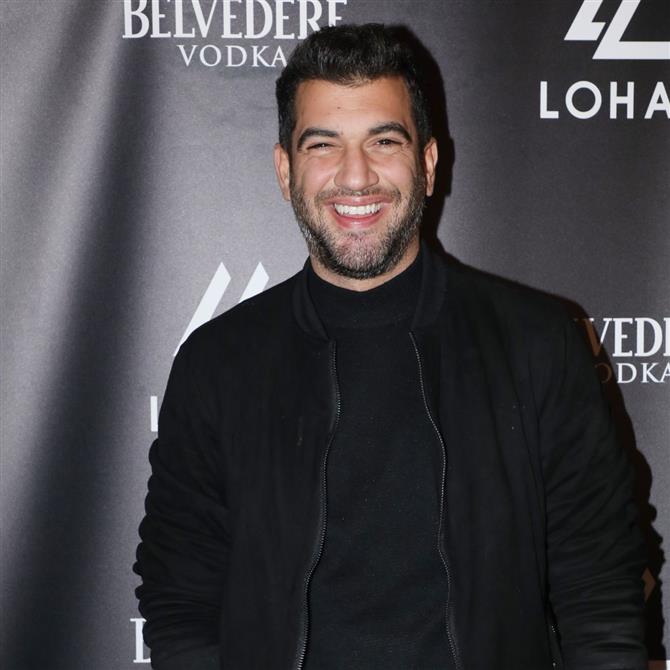 Μάνος Ιωάννου: "Δεν είμαι μονογαμικό ον, θαυμάζω τους ανθρώπους που είναι πολλά χρόνια μαζί"

