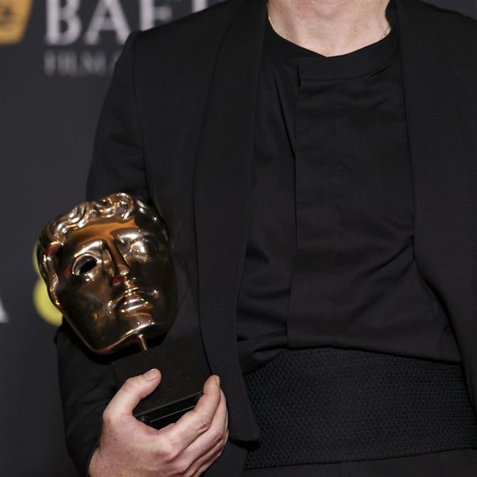 BAFTA 2025: Οι 3 ηθοποιοί που είναι υποψήφιοι για το βραβείο Ανερχόμενου Αστέρα