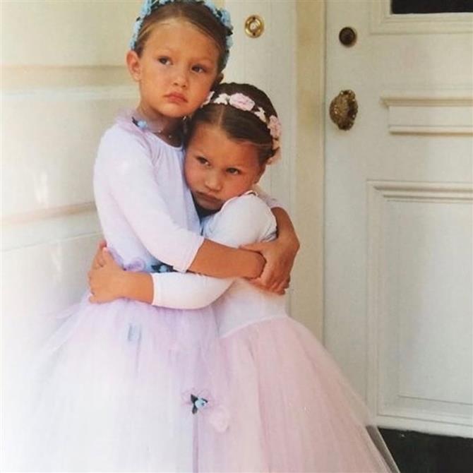 Τζίτζι Χαντίντ: Έγινε 30 ετών! Το φωτογραφικό άλμπουμ & οι ευχές της αδερφής της, Μπέλα

