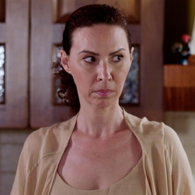 Δώρα Χρυσικού: Αποχωρεί από τη "Γη της Ελιάς" μετά από 4 χρόνια - "Η Αρετή όντως πεθαίνει"
