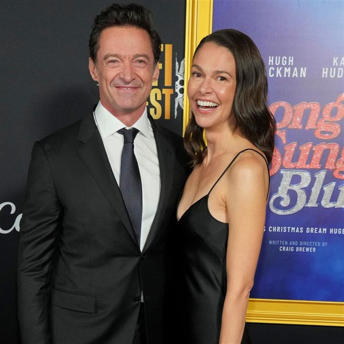 Χιου Τζάκμαν - Σάτον Φόστερ: Μαζί στο κόκκινο χαλί! Οι φωτογραφίες από την πρώτη δημόσια εμφάνιση του ζευγαριού