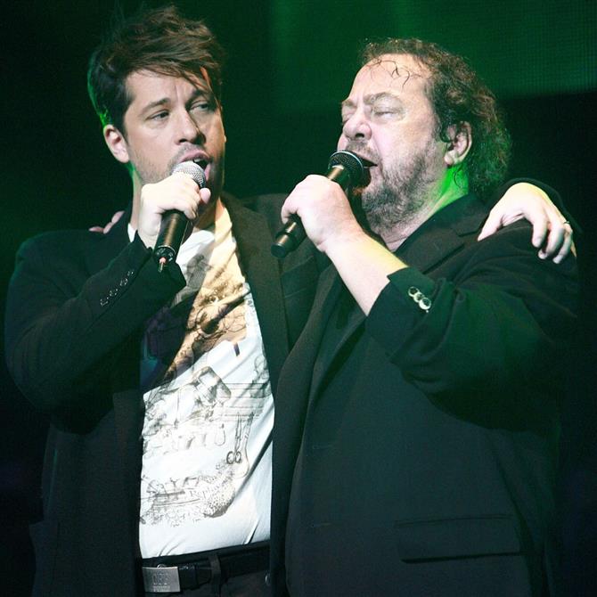 Χάρης Βαρθακούρης: Η σπάνια ανάρτηση με τον Γιάννη Πάριο - "Είχα να βγάλω φωτογραφία με τον πατέρα μου, οι δυο μας μόνο, πάνω από 10 χρόνια"