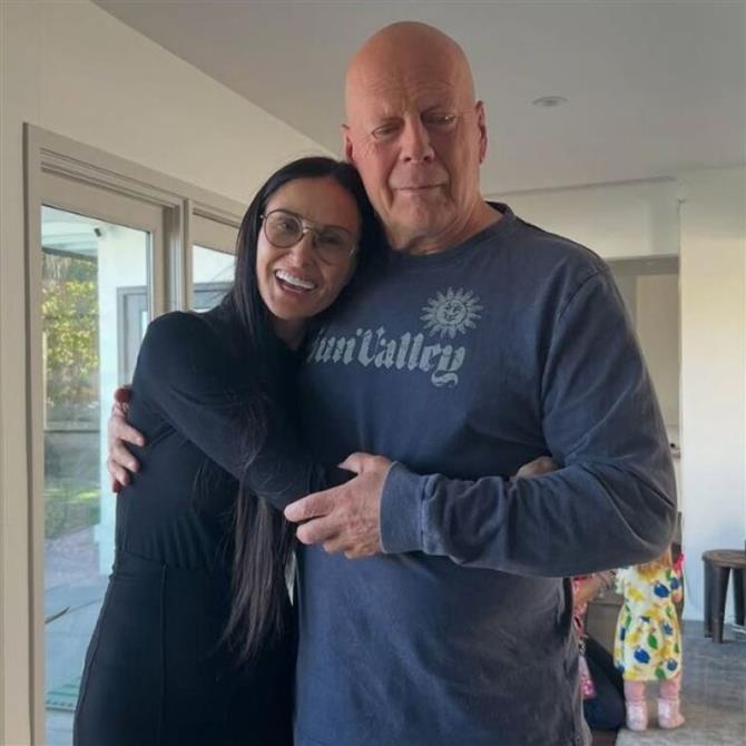 Ντέμι Μουρ για Μπρους Γουίλις: "Πρέπει να αποδεχτούμε ότι δεν θα είναι ο ίδιος πια" λέει για την κατάσταση της υγείας του