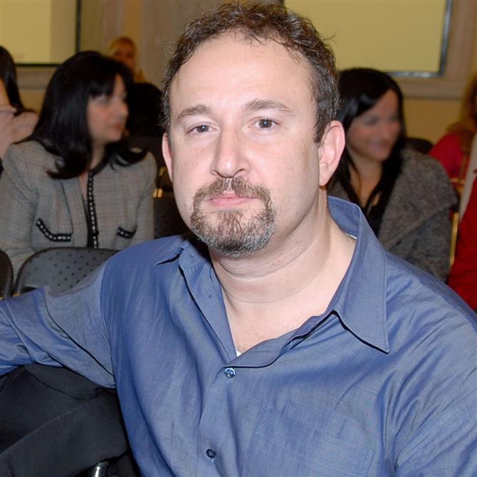 Αλίκη Βουγιουκλάκη: Το ιδιόχειρο σημείωμα της για το τάμα της στην Παναγία που της χάρισε τον γιο της Γιάννη
