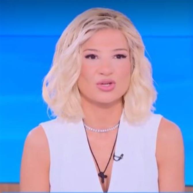 Φαίη Σκορδά: Ο έντονος διάλογος με την Φωτεινή Πιπιλή - "Εμείς μιλάμε συναισθηματικά, πολύ φθηνή η πολιτική κουβέντα αυτή τη στιγμή"