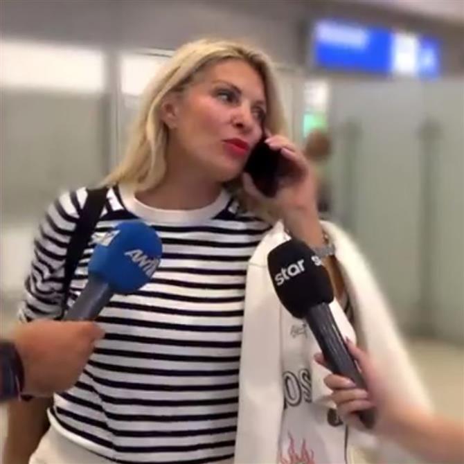 Ελένη Μενεγάκη: Έκλεισε το τηλέφωνο στον Μάκη Παντζόπουλο για να μιλήσει στην κάμερα! (Βίντεο)