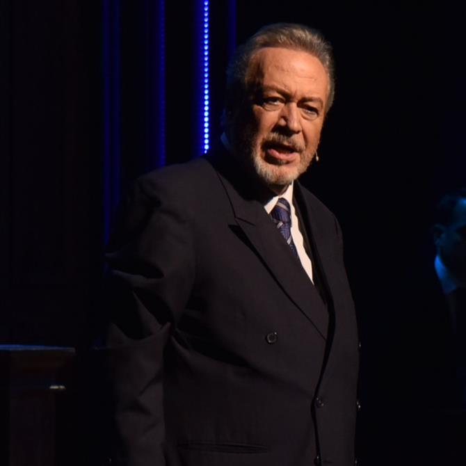 Γρηγόρης Βαλτινός: Αποκάλυψε τον λόγο που άλλαξε το επίθετό του - "Πήρα ένα τοπωνύμιο από το χωριό του πατέρα μου..."