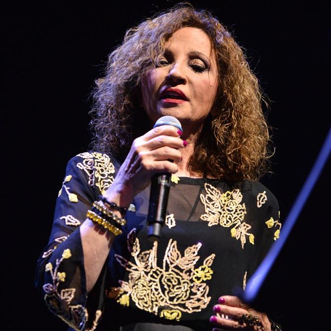 Γλυκερία: Αποσύρει τη συμμετοχή της από συναυλία για τη Λίνα Νικολακοπούλου υπό τον φόβο επεισοδίων