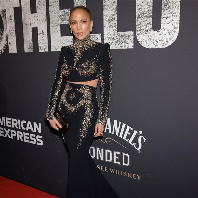 Τζένιφερ Λόπεζ: Η εντυπωσιακή εμφάνιση με την κόρη της σε πρεμιέρα στο Μπρόντγουεϊ (Photos)