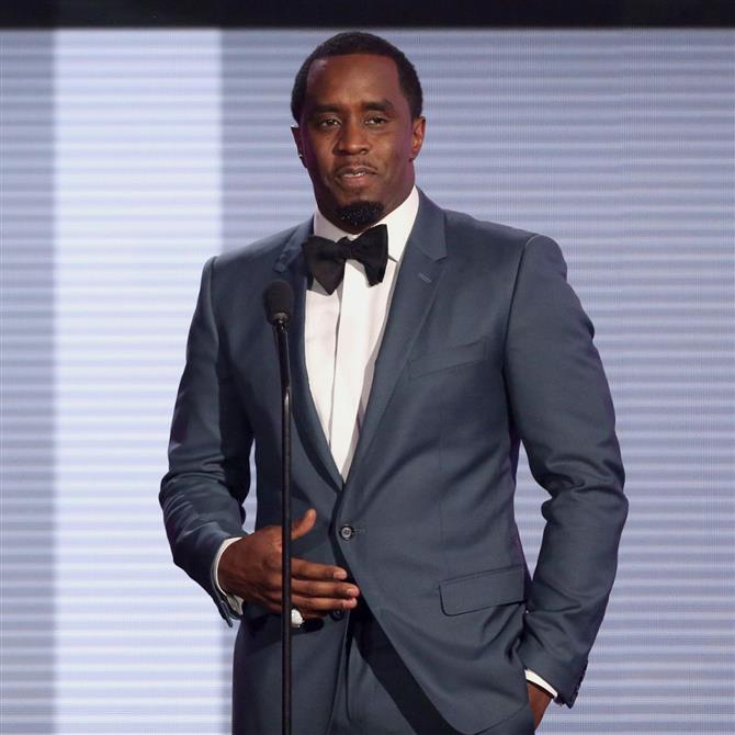 Diddy: Πρώην σύντροφός του αποκαλύπτει ότι ήταν μαζί του όταν διέρρευσε το βίντεο με τον ξυλοδαρμό της Κάσι Βεντούρα

