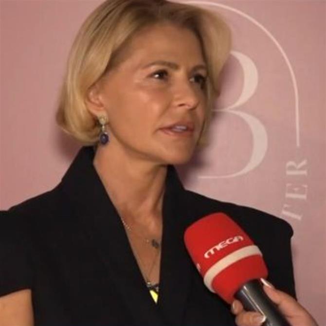 Τζένη Μπαλατσινού: Οι πρώτες δηλώσεις μετά τον γάμο της κόρης της, Αμαλίας Κωστοπούλου - "Τους αγαπώ πολύ"