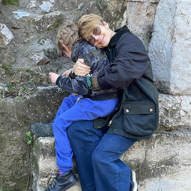 Ευδοκία Ρουμελιώτη: Ατύχημα για τον γιο της, Δημήτρη - Η ανάρτησή της