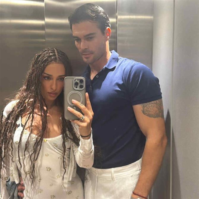 Ελένη Φουρέιρα: Η φάρσα που έκανε με τον Αλμπέρτο Μποτία στον κολλητό της φίλο! (Βίντεο)