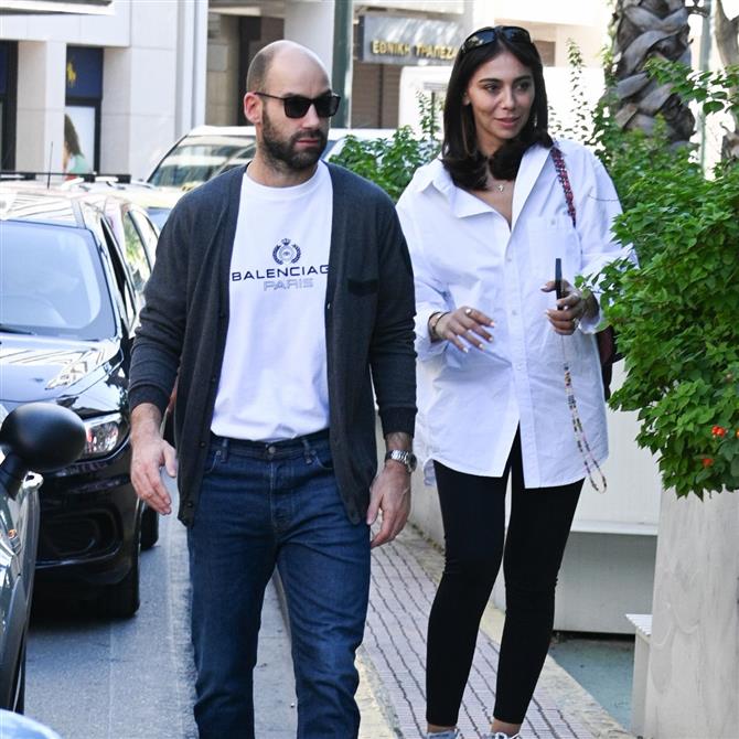 Ολυμπία Χοψονίδου & Βασίλης Σπανούλης: Η κόρη τους Αιμιλία έγινε 10 ετών - Η τούρτα των γενεθλίων της