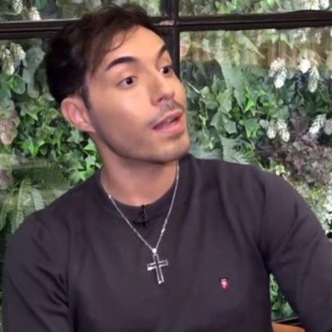 Βασίλης Λαζαρίδης: "Η εκπομπή του Γρηγόρη Αρναούτογλου τότε είχε στείλει ψυχολόγο να με βοηθήσει, τον ευχαριστώ κιόλας"