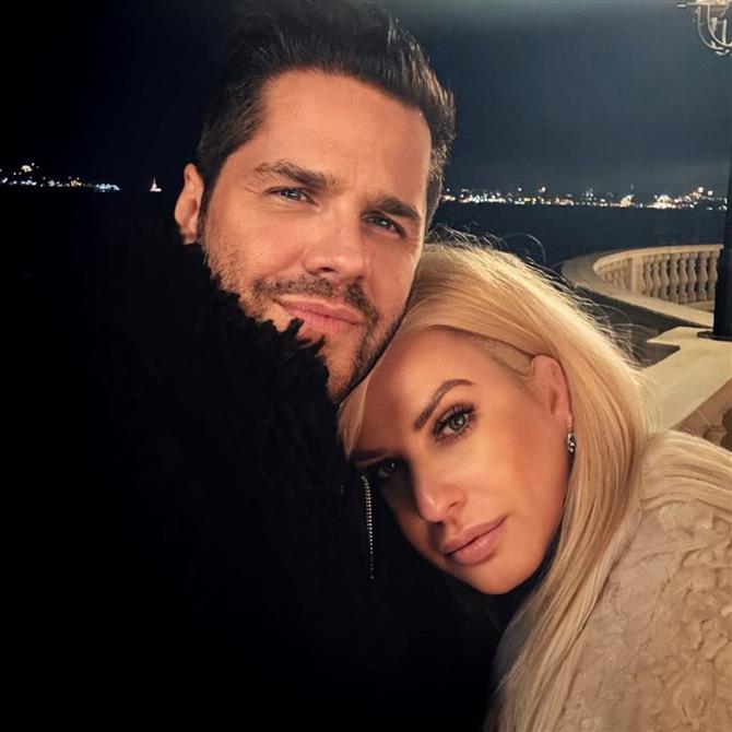 Γιώργος Τσαλίκης: Η έκπληξη στη σύζυγό του Δώρα Δημητροπούλου για τα γενέθλιά της, που την αιφνιδίασε (Βίντεο)