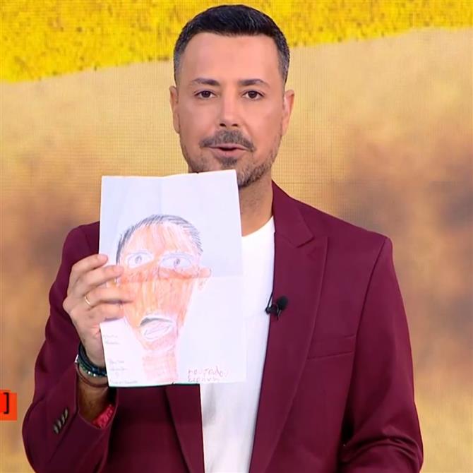 Πέτρος Κουσουλός: Η on air συγκίνηση με το δώρο των παιδιών του - "Πραγματικά δεν το περίμενα αυτό"
