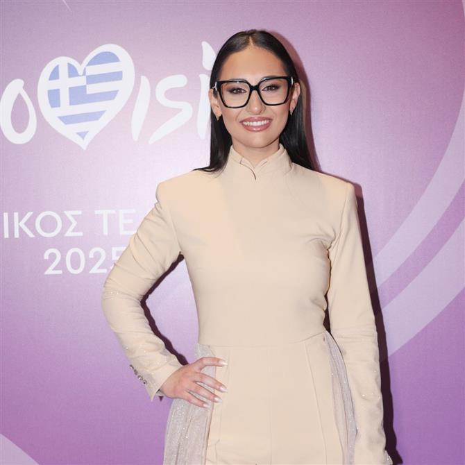 Klavdia: Αποκάλυψε πως γράφτηκε το "Αστερομάτα" - "Ήρθε σαν ουρανοκατέβατο δωράκι, δεν ήταν στα πλάνα"

