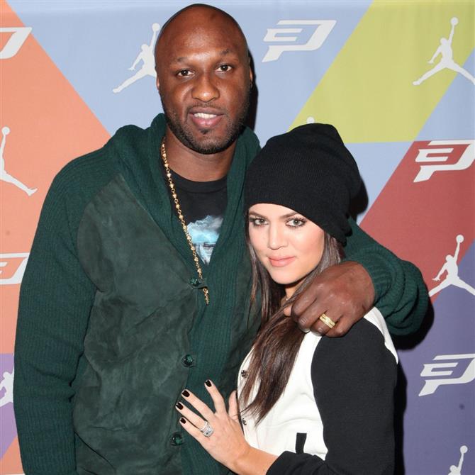 Κλόε Καρντάσιαν: Έμαθε ότι ο Λαμάρ Όντομ είχε ξεκινήσει ξανά τα ναρκωτικά & τον γρονθοκόπησε στο πρόσωπο