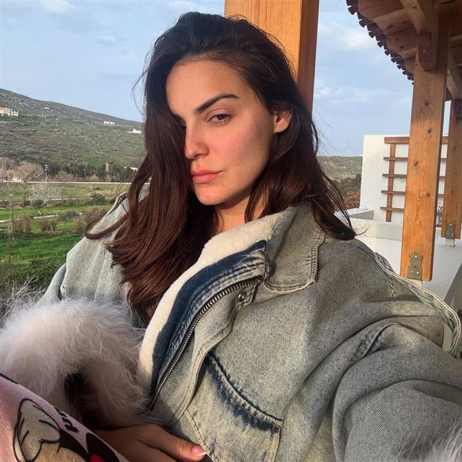 Στο νοσοκομείο η Βρισηίδα Ανδριώτου - Υποβλήθηκε σε επέμβαση