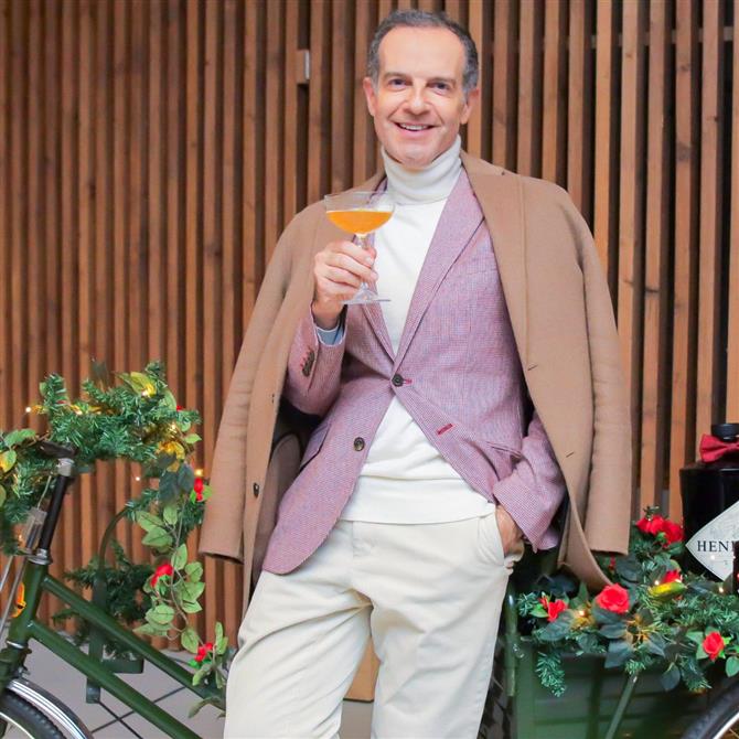 Άρης Καβατζίκης: "Με τη Δανάη Μπάρκα είχαμε αντίλογο για το αν μπορούν οι ηθοποιοί να αναλαμβάνουν εκπομπές" - Η απάντηση στον Τσιμιτσέλη