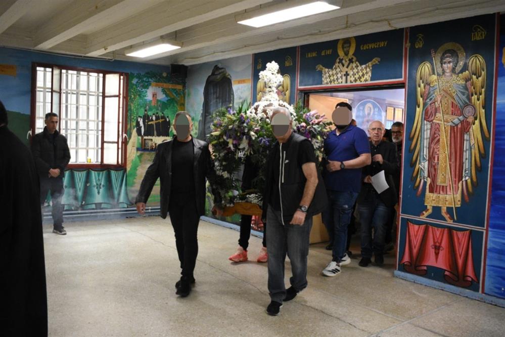 Επιτάφιος - φυλακές - Λάρισας Επιτάφιος - φυλακές - Λάρισας