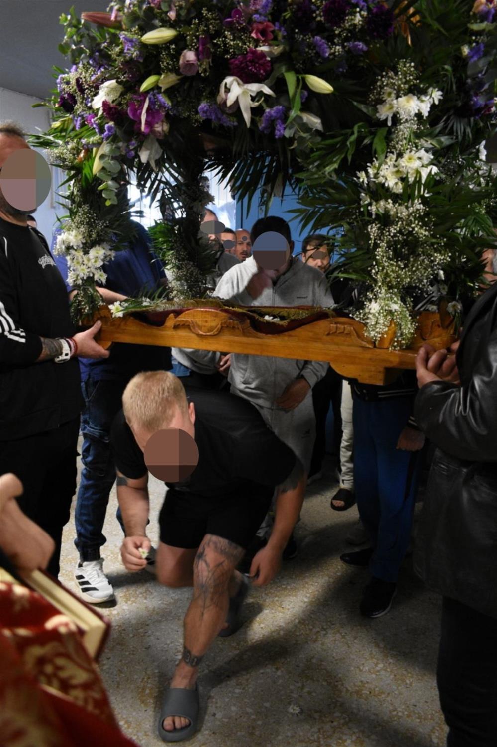 Επιτάφιος - φυλακές - Λάρισας Επιτάφιος - φυλακές - Λάρισας