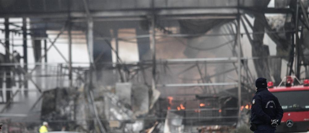 Τρίκαλα - Βιολάντα - Έκρηξη - Φωτιά Τρίκαλα - Βιολάντα - Έκρηξη - Φωτιά